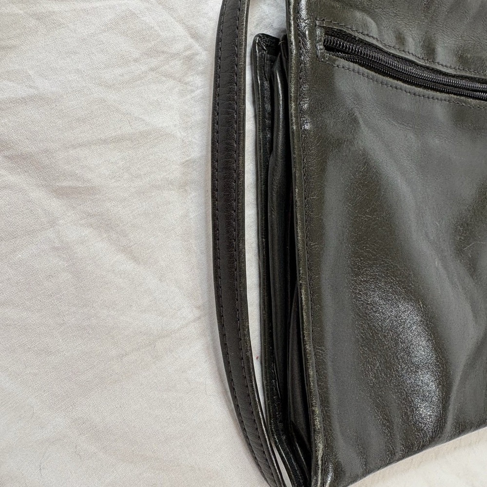 VTG Tusk Designer Black Leather Crossbody Bag Minimalist Chic Organizer Travel - Picture 7 of 9